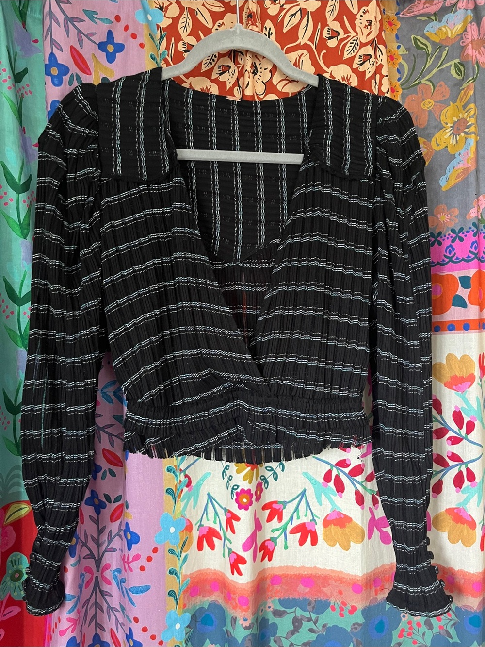 FREE PEOPLE Black Striped Long Sleeve Cropped Top NWOT(missing size & mat. tags)